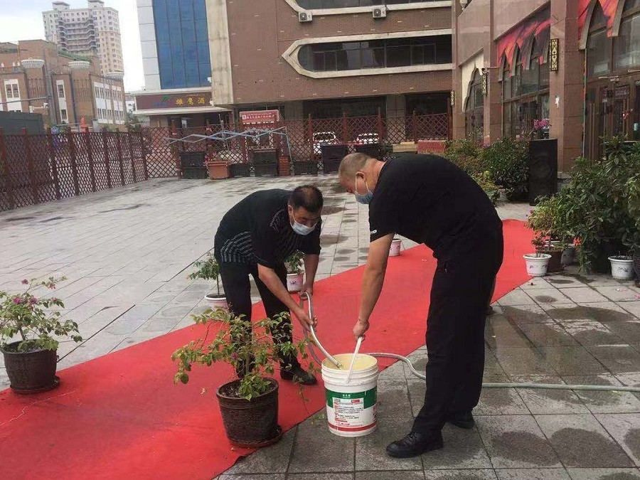 浇水.jpg