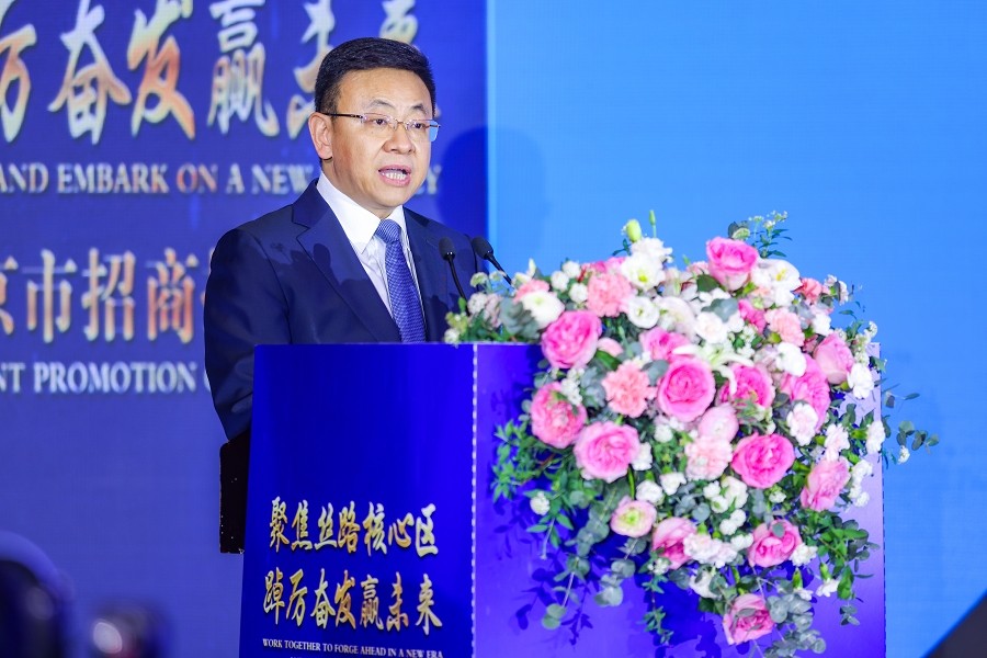 梁震.jpg 梁震.jpg