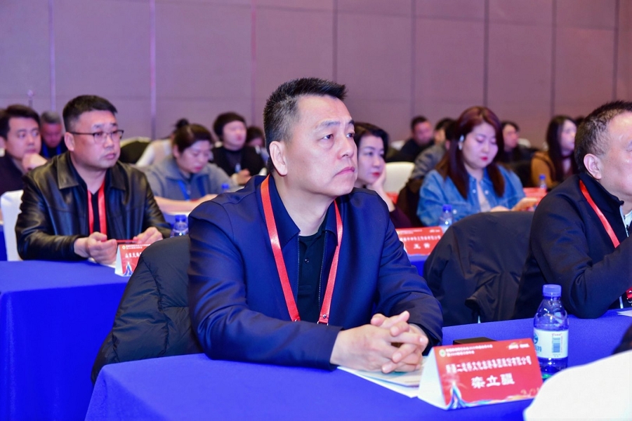 年会- (5)
